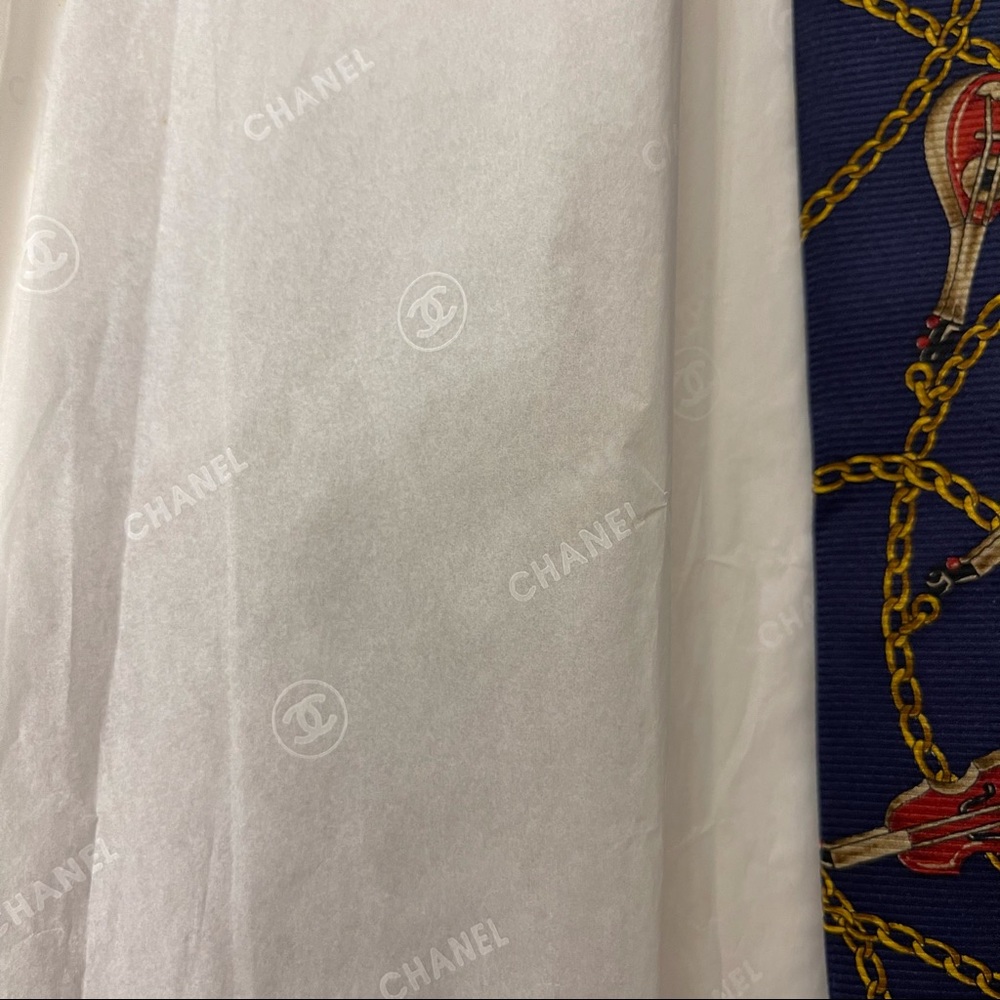 Authentic Vintage Chanel Tie - Picture 3 of 7